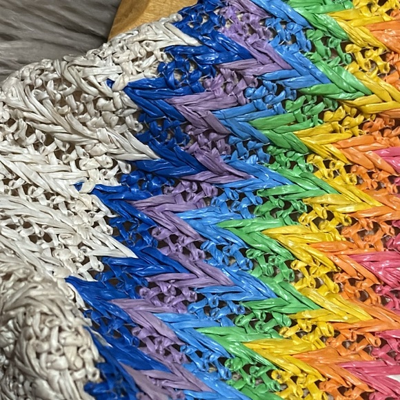 Vintage Woven Clutch-Made in Hong Kong-Wooden Top Closure-Rainbow Exterior - Picture 5 of 17